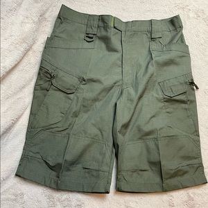 Three 3 swords tactical cargo shorts womens XL Green